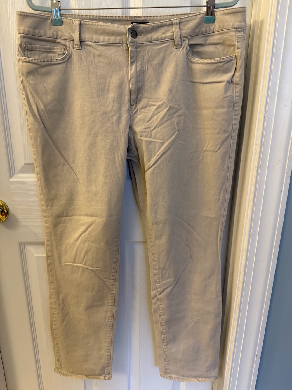 Ann Taylor Cream Color Stretchy Curvy Jeans Sz 16